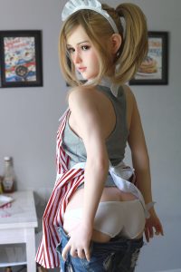 MLW 148cm/4ft10 B-cup Silicona Sex Doll - Arisa en rosemarydoll