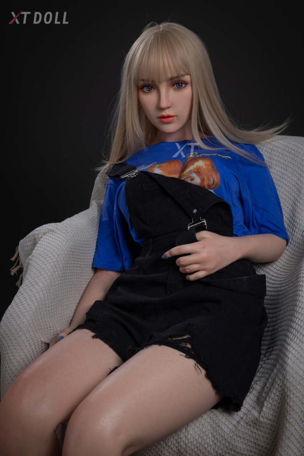 XT 164cm5ft5 C-cup Silicone Sex Doll – Lisa at rosemarydoll