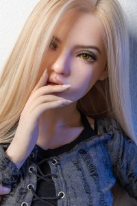 Qita 166cm5ft5 D-cup Silicona Sex Doll - Vanya en rosemarydoll