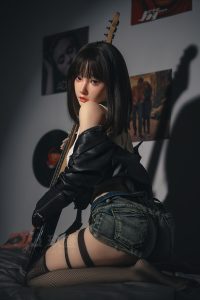 Jiusheng 148cm4ft10 B-Cup Silikon Sex Puppe - Betty bei rosemarydoll