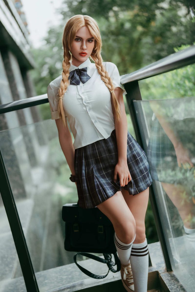 Top Fire 170cm5ft7 D-cup Silicona Sex Doll - Mirrella en rosemarydoll