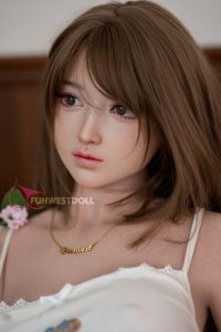 FunWest 159cm5ft3 A-cup Silicona Sex Doll - Amy en rosemarydoll