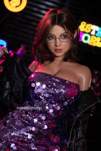 FunWest 157cm5ft2 G-Cup Silikon Sex Puppe - Lyra bei rosemarydoll