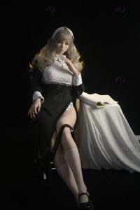 FU 169cm5ft7 H-cup Sex Doll en silicone - Naiai at rosemarydoll